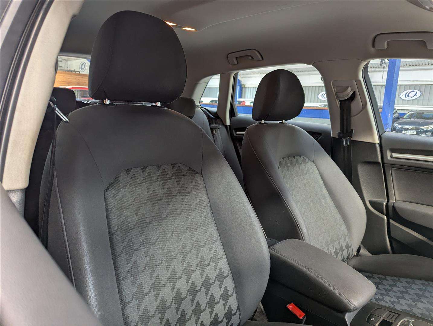 <p>2014 AUDI A3 SE TFSI</p>