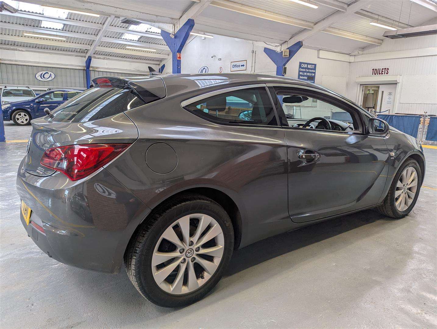 <p>2013 VAUXHALL ASTRA GTC SRI CDTI S/S</p>