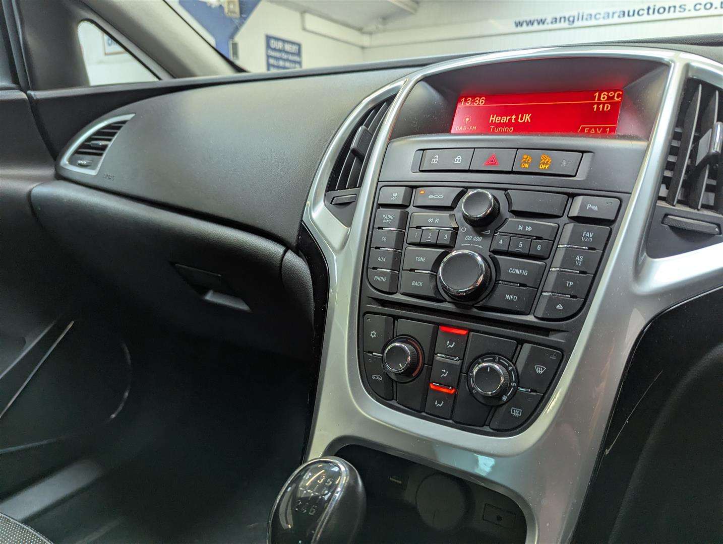 <p>2013 VAUXHALL ASTRA GTC SRI CDTI S/S</p>
