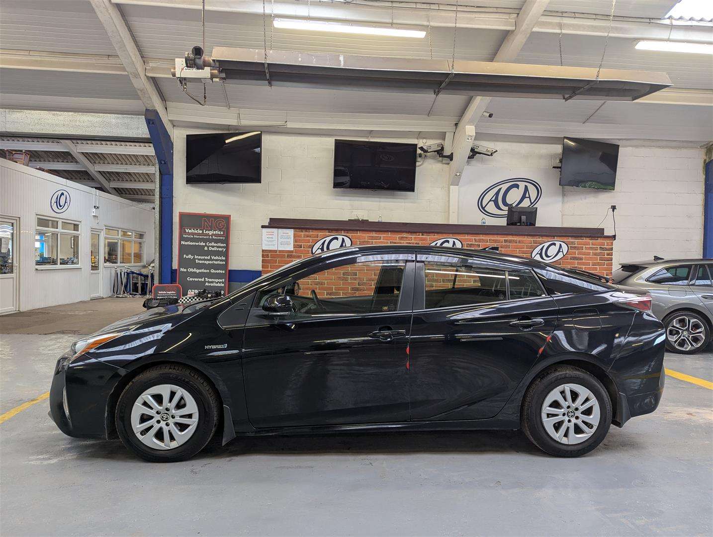 <p>2016 TOYOTA PRIUS ACTIVE VVT-I CVT</p>
