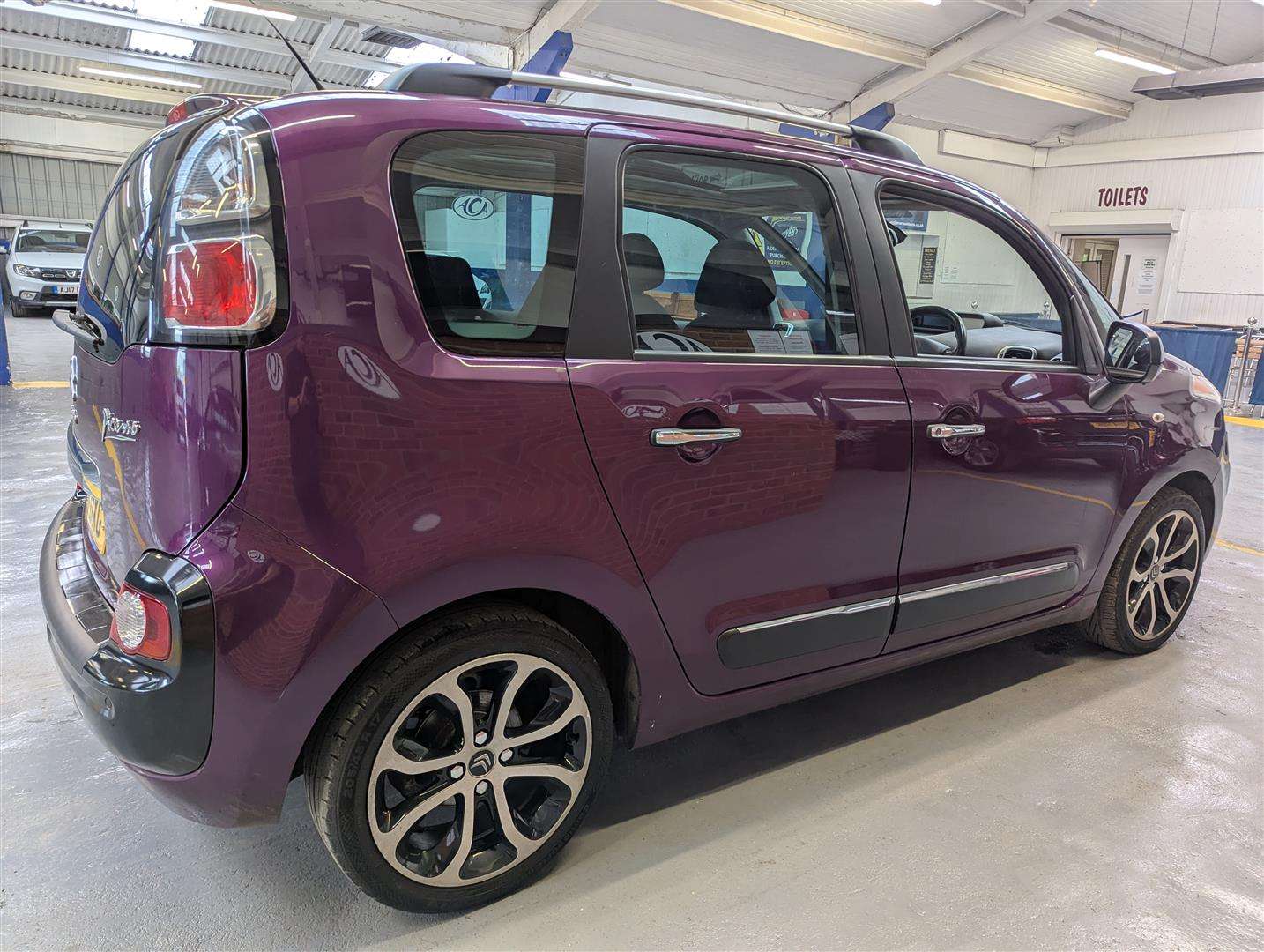 <p>2016 CITROEN C3 PICASSO PLATINUM BLUEH</p>