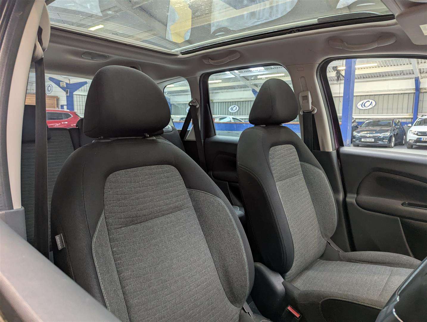 <p>2016 CITROEN C3 PICASSO PLATINUM BLUEH</p>