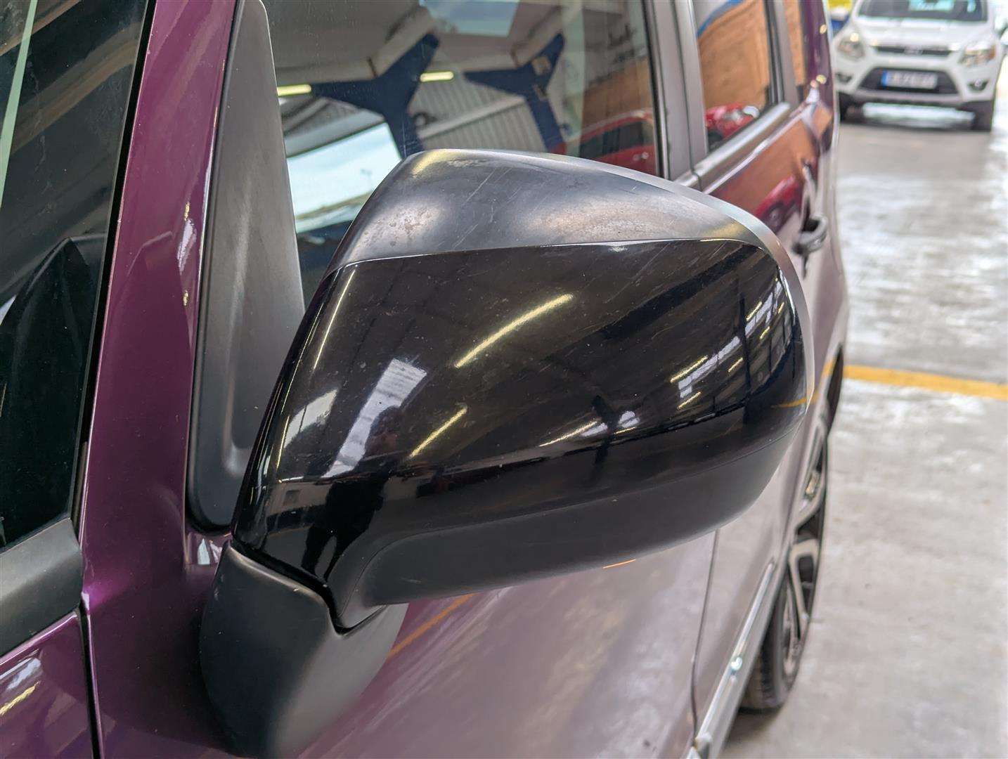<p>2016 CITROEN C3 PICASSO PLATINUM BLUEH</p>