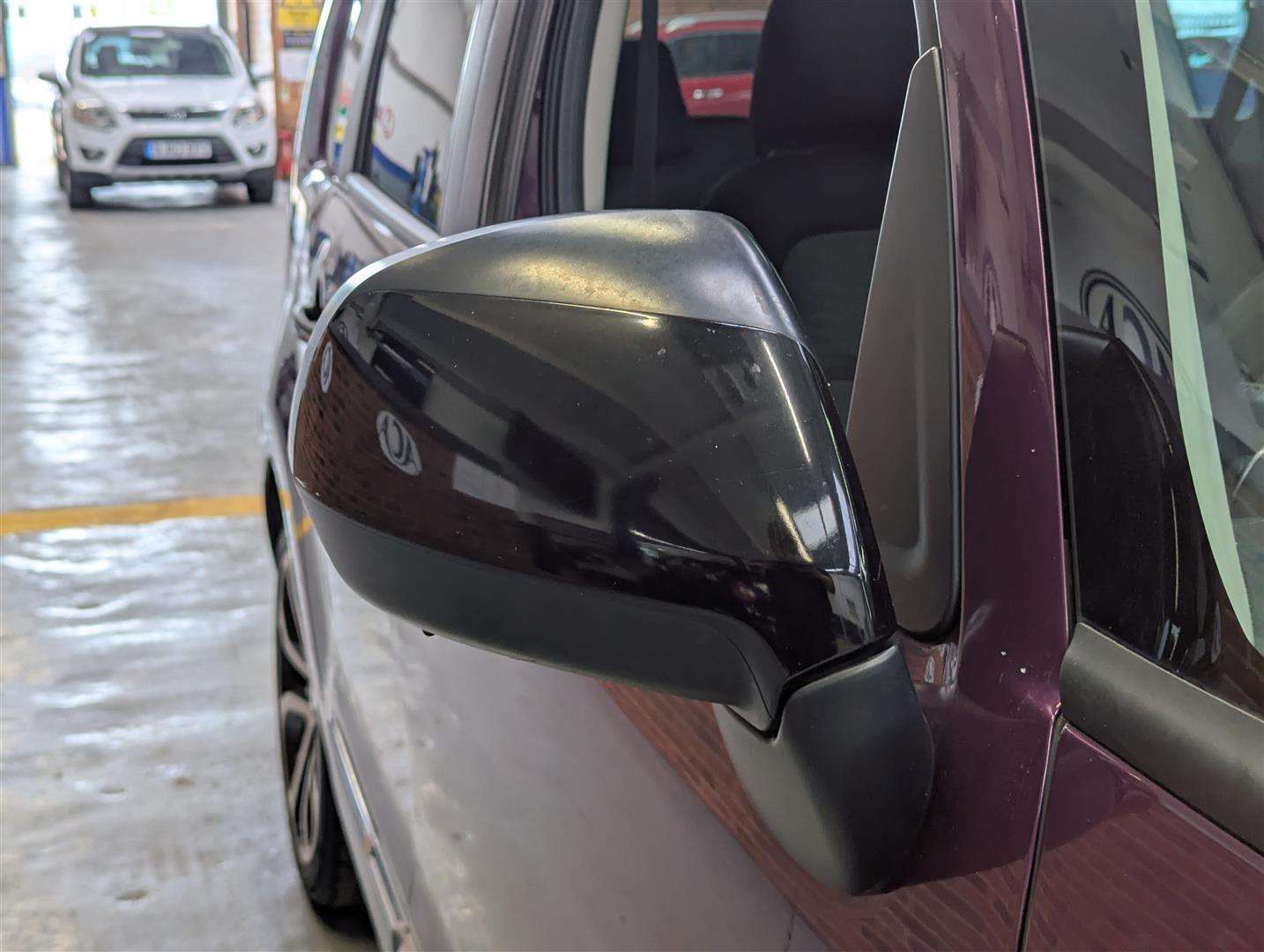 <p>2016 CITROEN C3 PICASSO PLATINUM BLUEH</p>