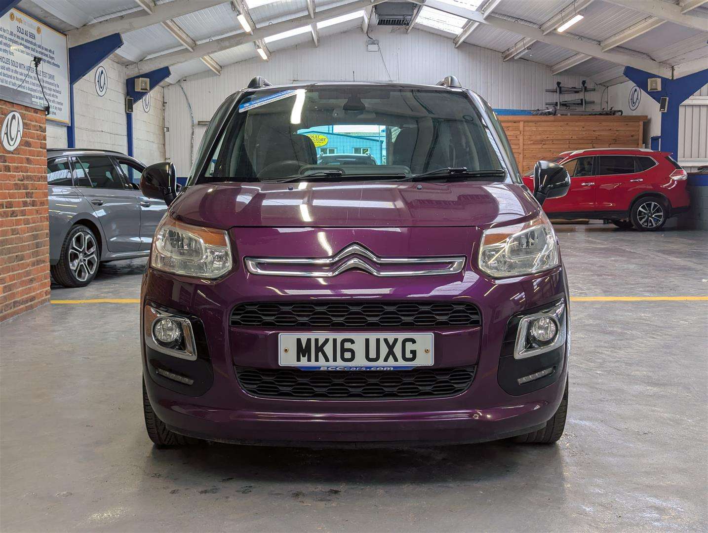<p>2016 CITROEN C3 PICASSO PLATINUM BLUEH</p>