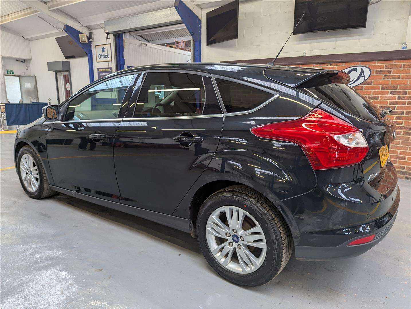 <p>2014 FORD FOCUS TITANIUM NAVIGATOR</p>