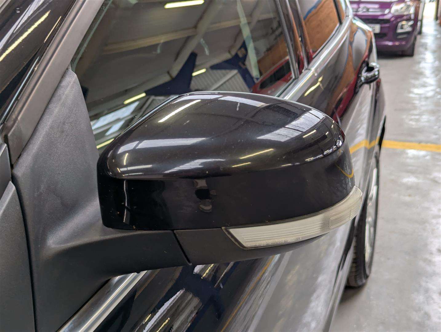 <p>2014 FORD FOCUS TITANIUM NAVIGATOR</p>