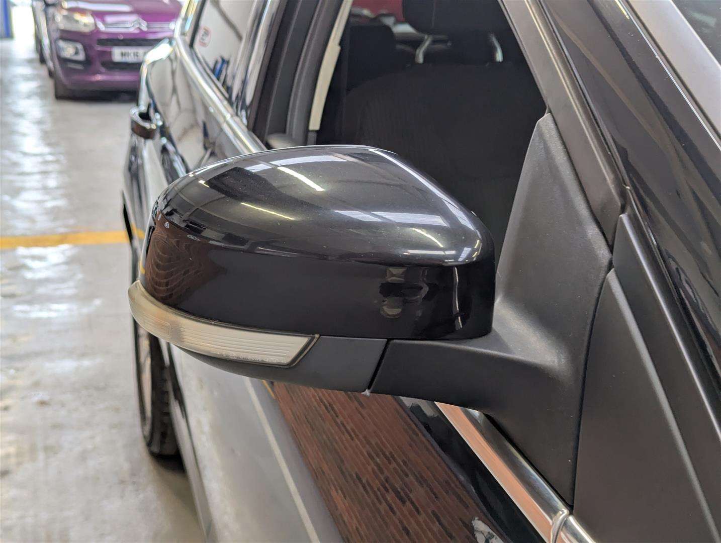 <p>2014 FORD FOCUS TITANIUM NAVIGATOR</p>