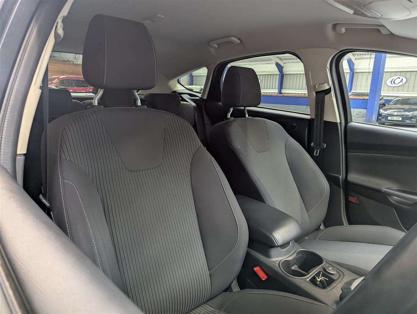 <p>2014 FORD FOCUS TITANIUM NAVIGATOR</p>