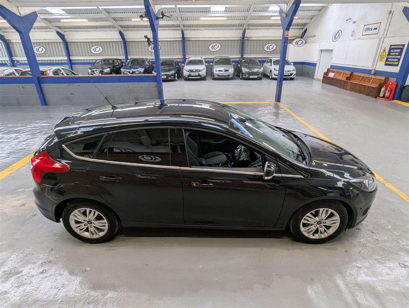 <p>2014 FORD FOCUS TITANIUM NAVIGATOR</p>