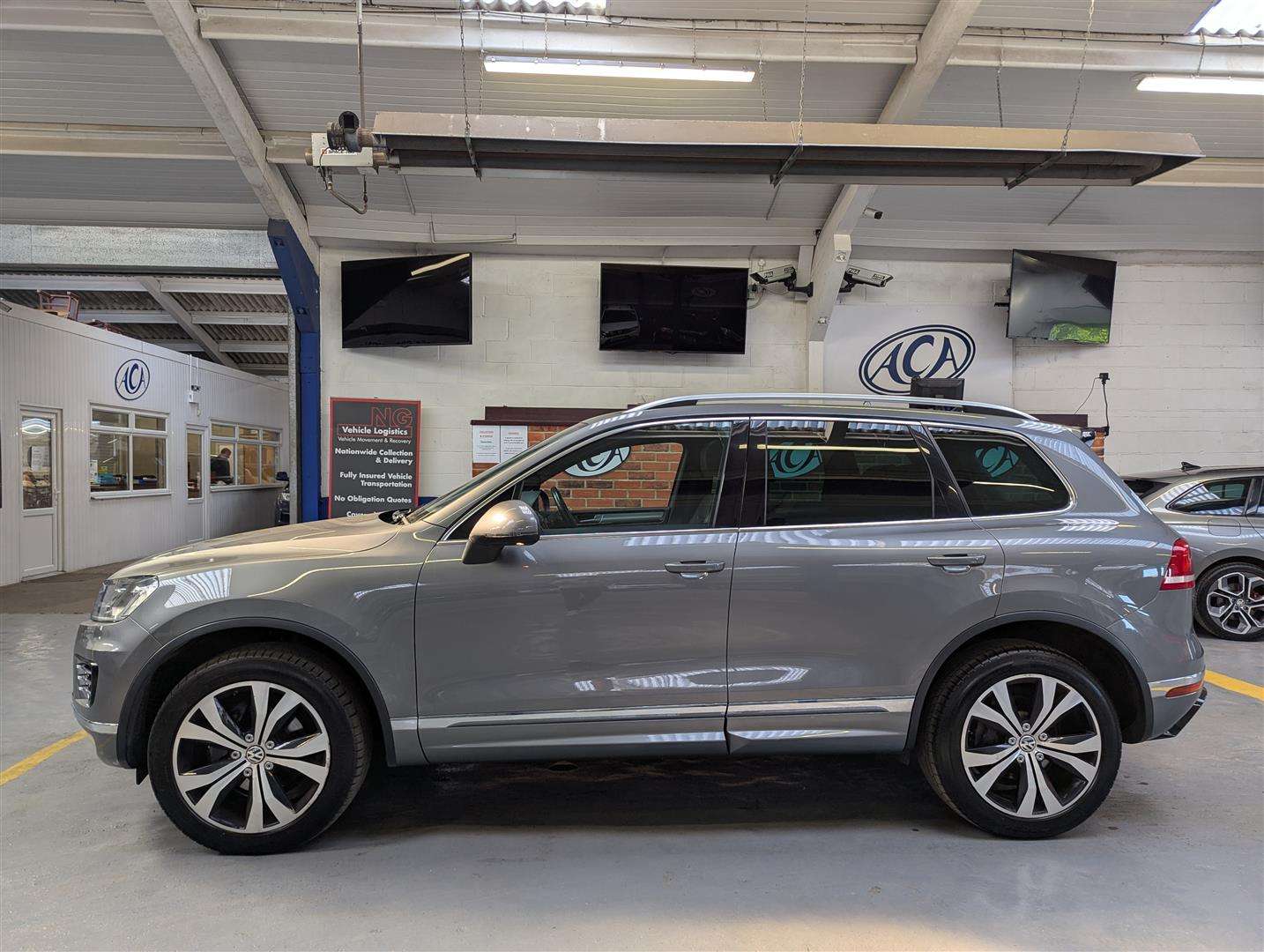 <p>2016 VOLKSWAGEN TOUAREG V6 R-LINE TDI BMT</p>