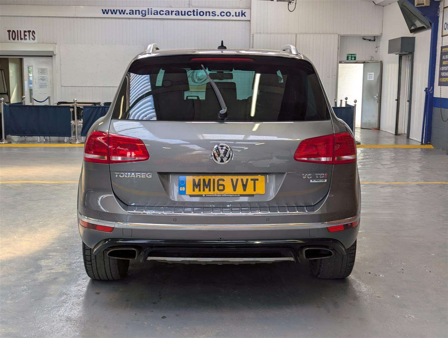 <p>2016 VOLKSWAGEN TOUAREG V6 R-LINE TDI BMT</p>