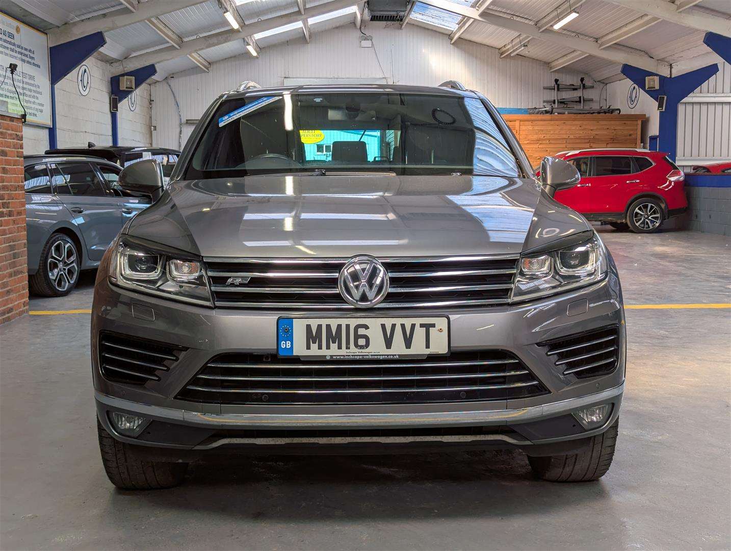 <p>2016 VOLKSWAGEN TOUAREG V6 R-LINE TDI BMT</p>