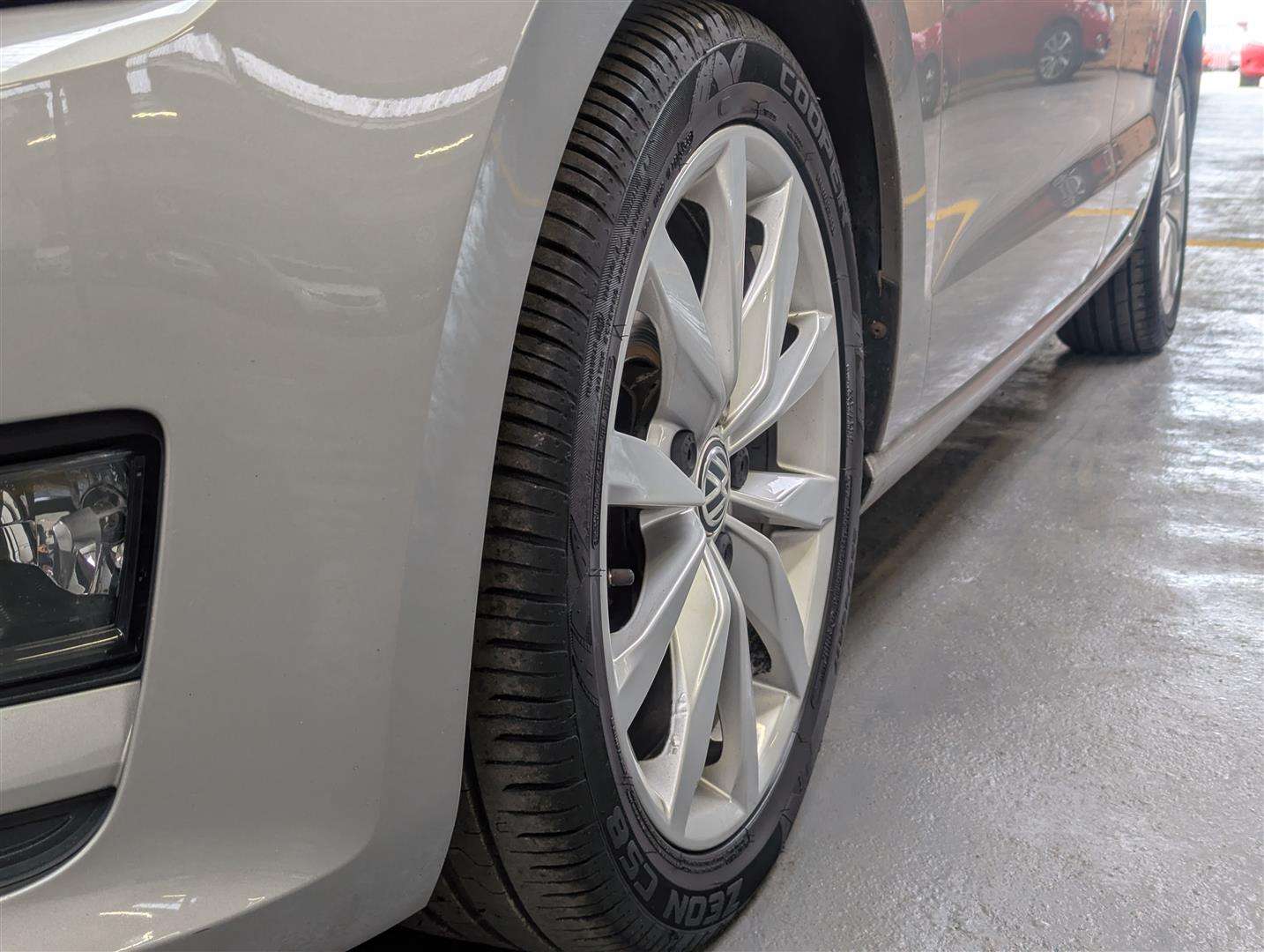 <p>2014 VOLKSWAGEN GOLF SV GT TDI</p>