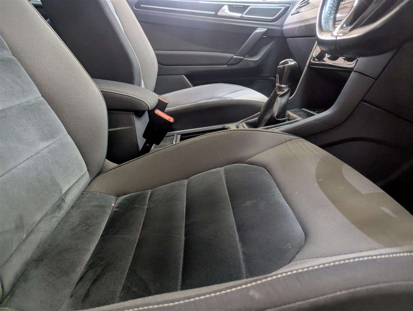 <p>2014 VOLKSWAGEN GOLF SV GT TDI</p>