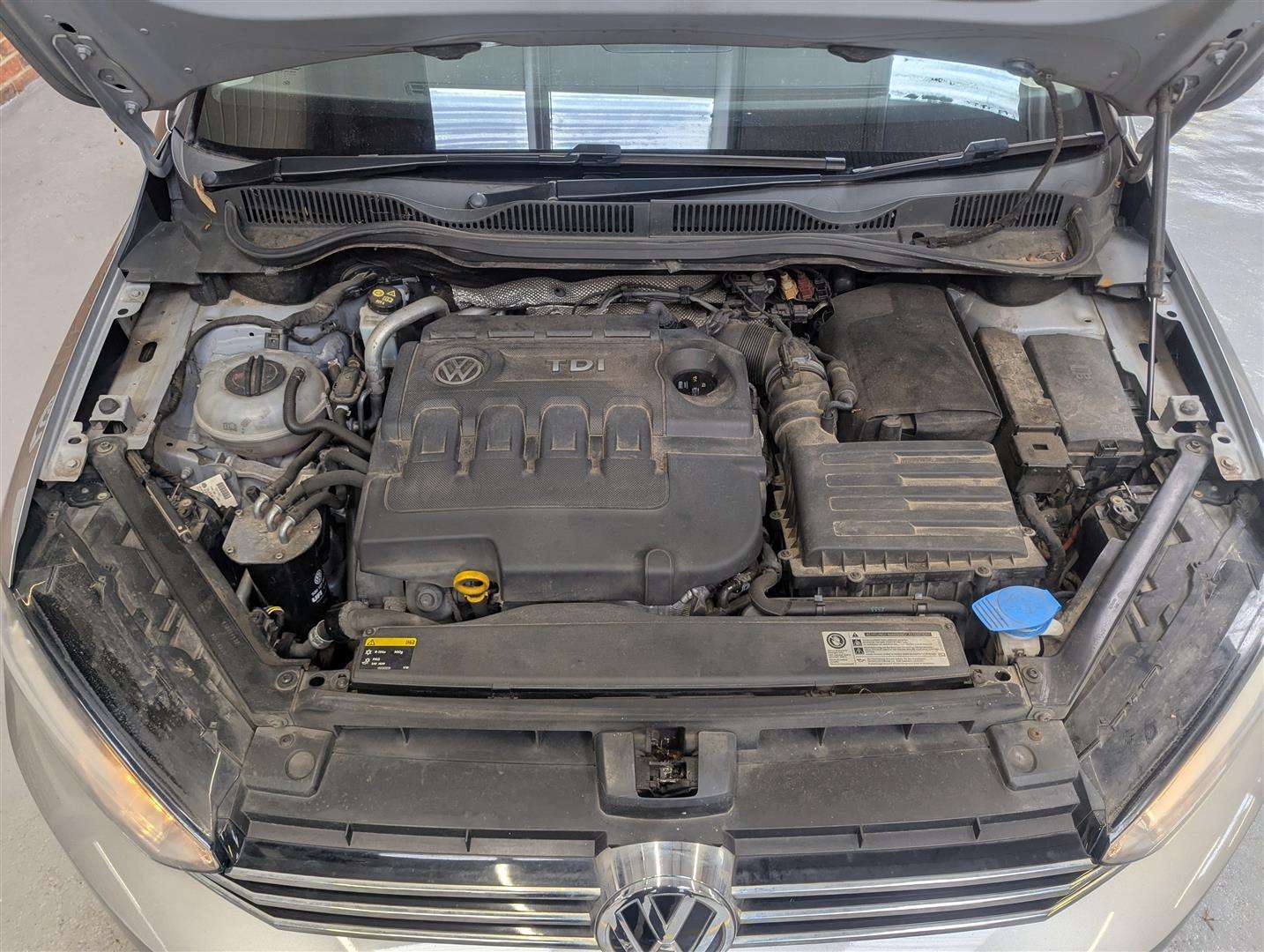 <p>2014 VOLKSWAGEN GOLF SV GT TDI</p>