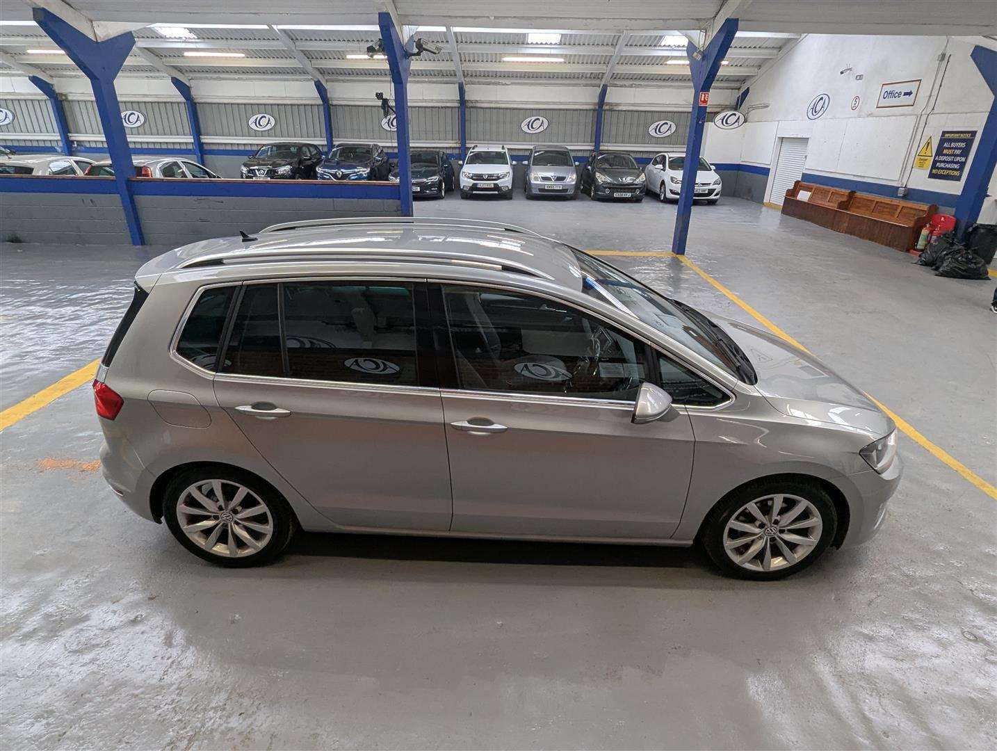 <p>2014 VOLKSWAGEN GOLF SV GT TDI</p>