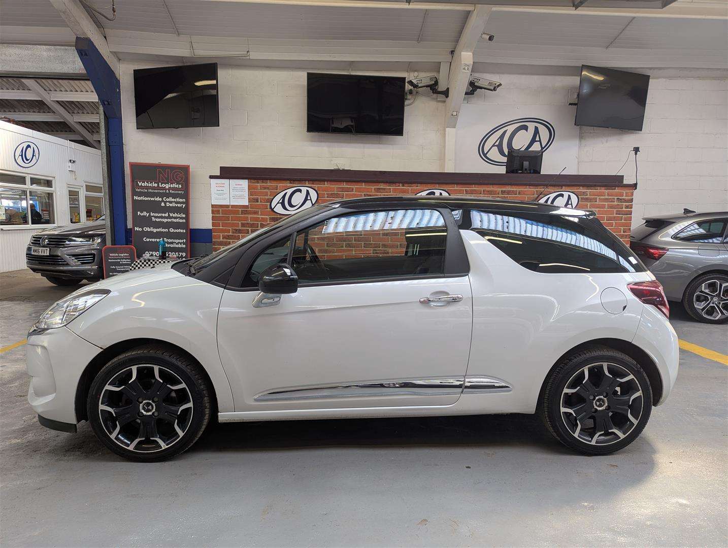 <p>2016 DS DS3 ELEGANCE BLUEHDI S/S</p>