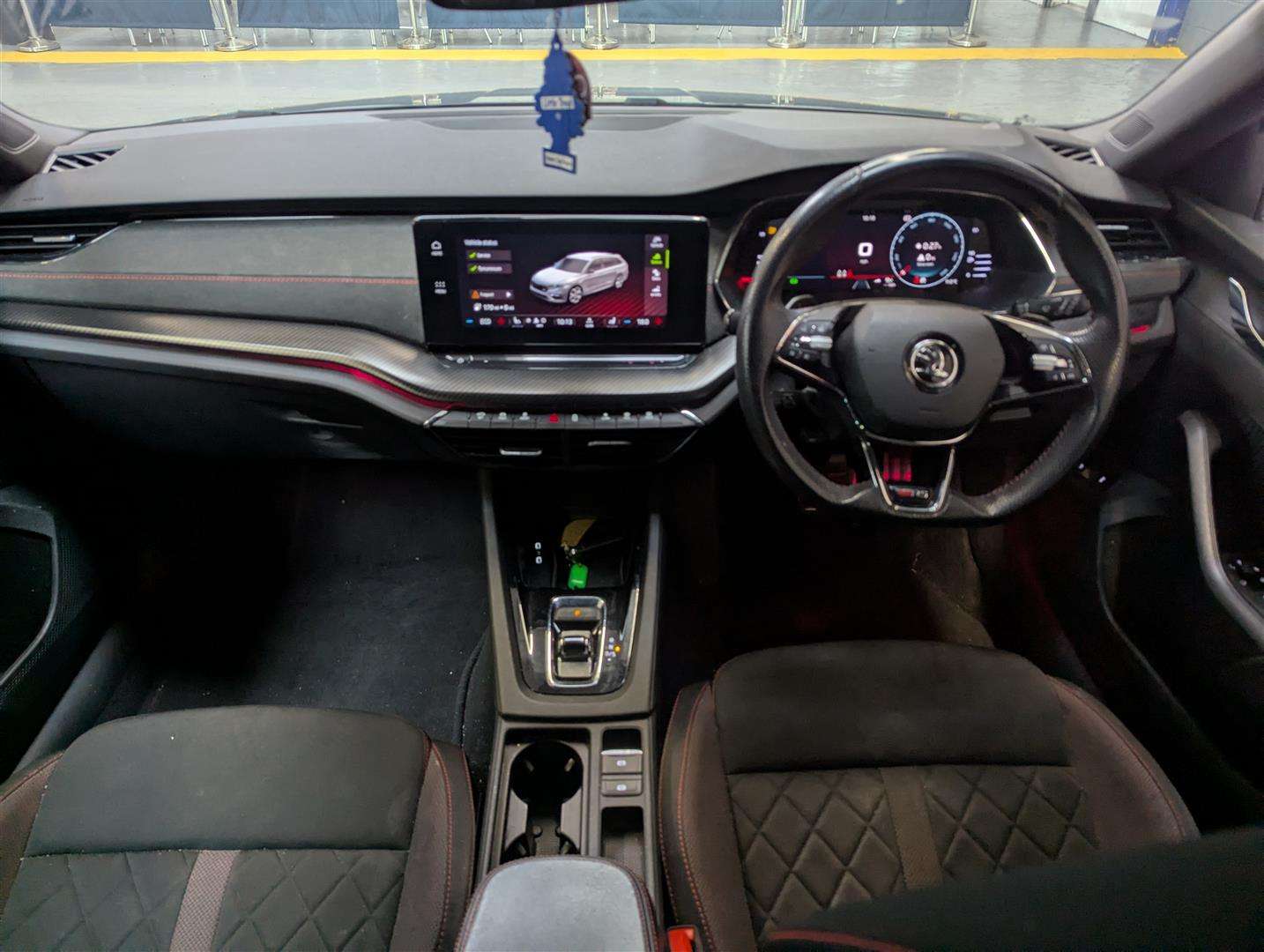 <p>2022 SKODA OCTAVIA VRS TSI IV S-A</p>