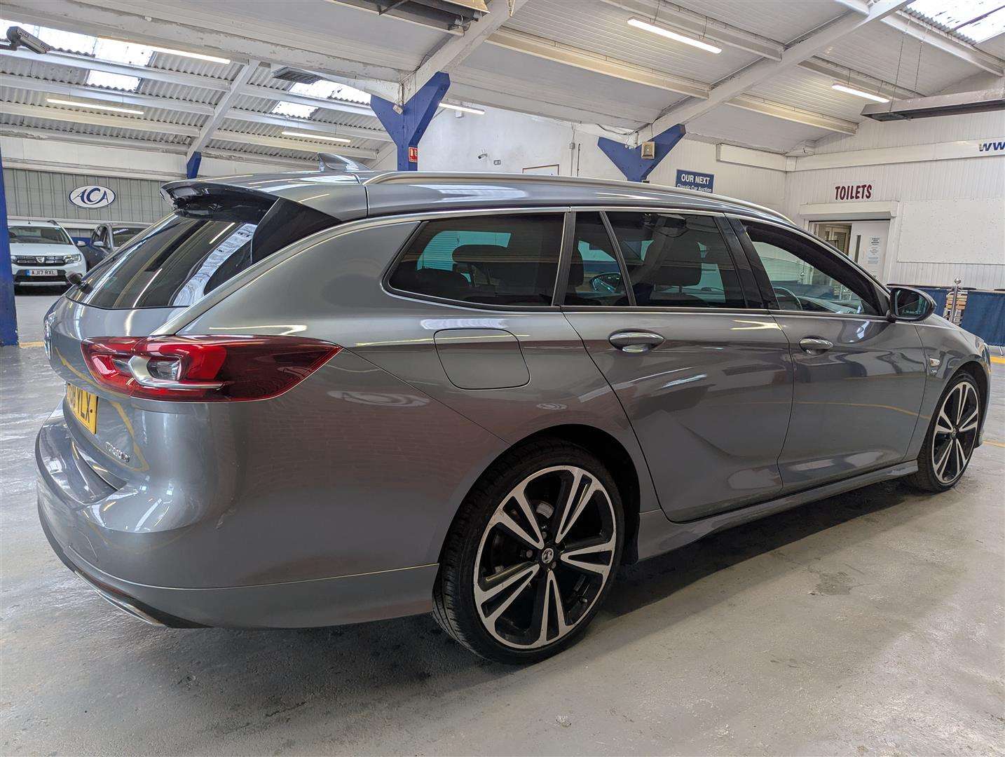 <p>2018 VAUXHALL INSIGNIA SRI VX-LINE NAV</p>