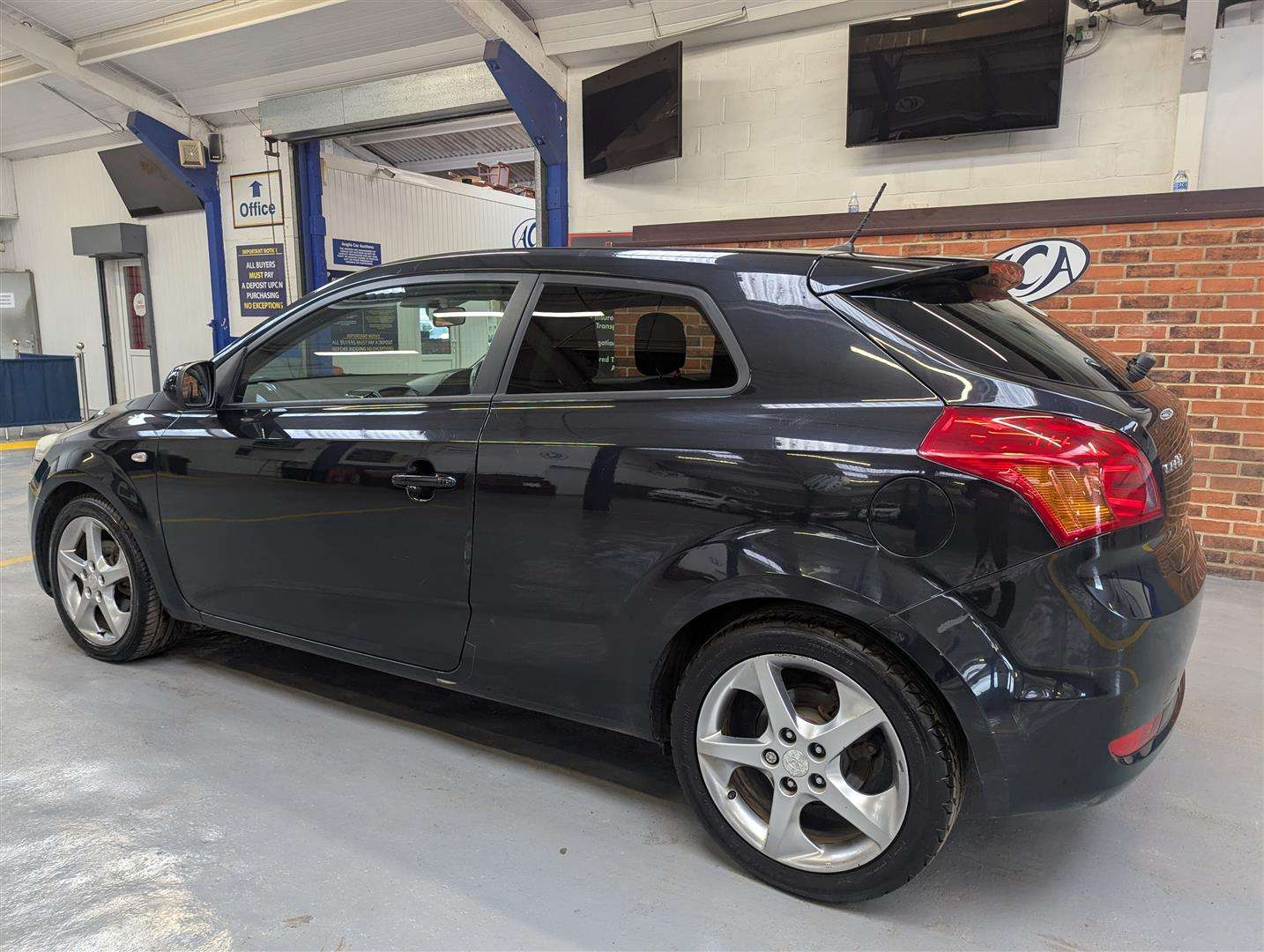 <p>2011 KIA PRO CEED 3 CRDI</p>