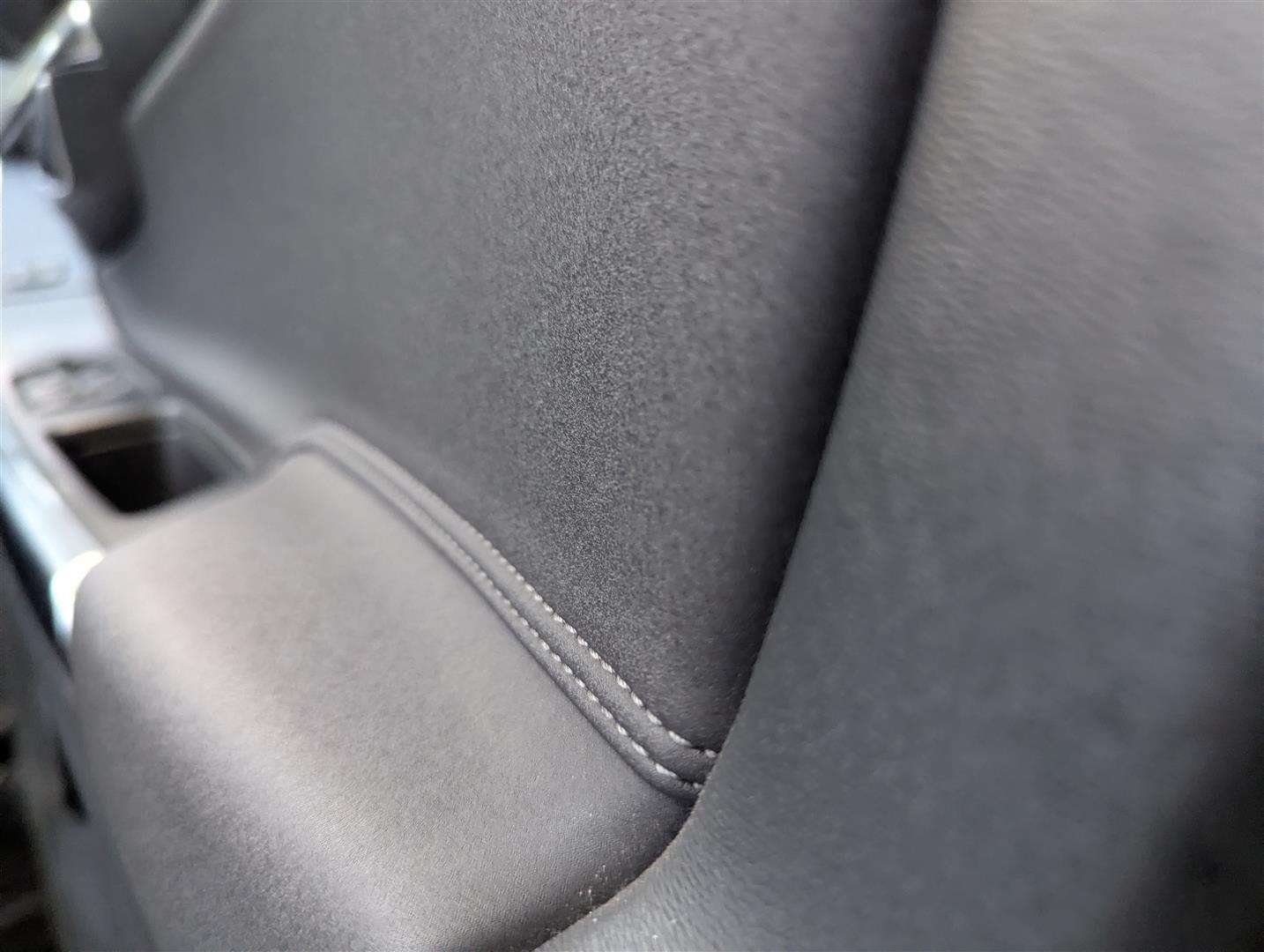 <p>2014 VOLVO V60 SE D4</p>