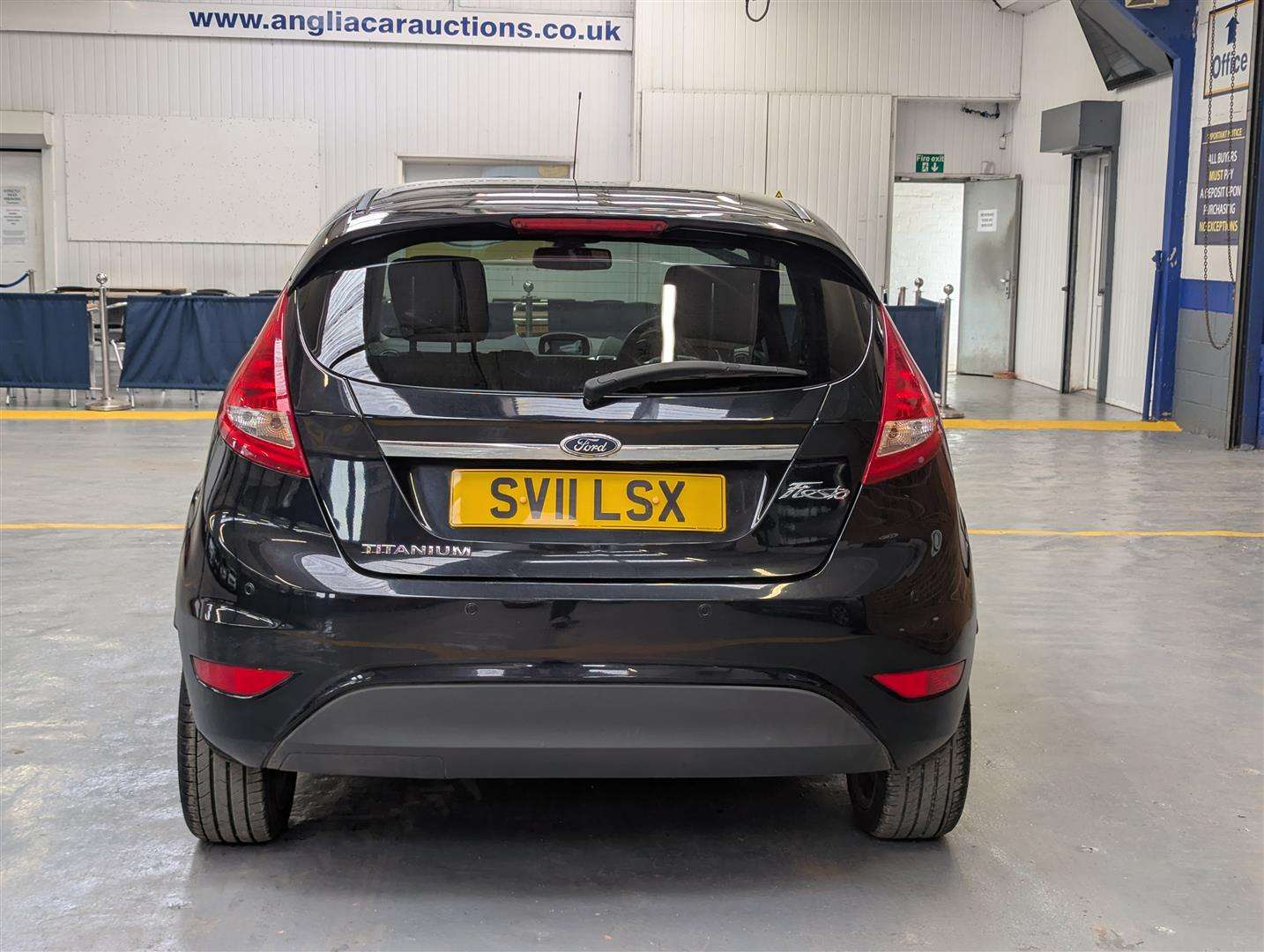 <p>2011 FORD FIESTA TITANIUM</p>