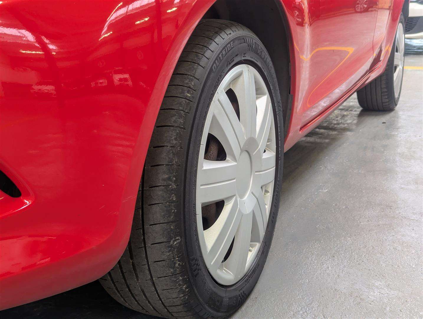 <p>2009 FORD FIESTA STYLE 82</p>