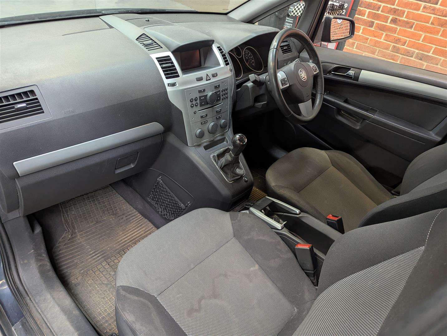 <p>2009 VAUXHALL ZAFIRA ACTIVE PLUS</p>
