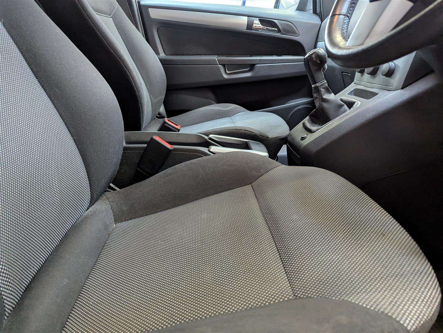<p>2009 VAUXHALL ZAFIRA ACTIVE PLUS</p>