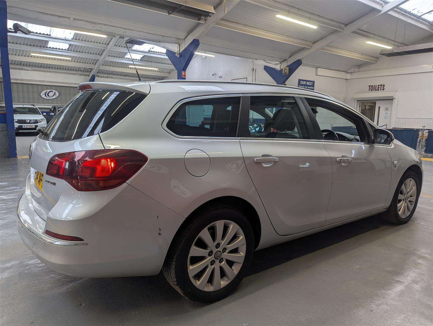 <p>2015 VAUXHALL ASTRA ELITE CDTI S/S</p>
