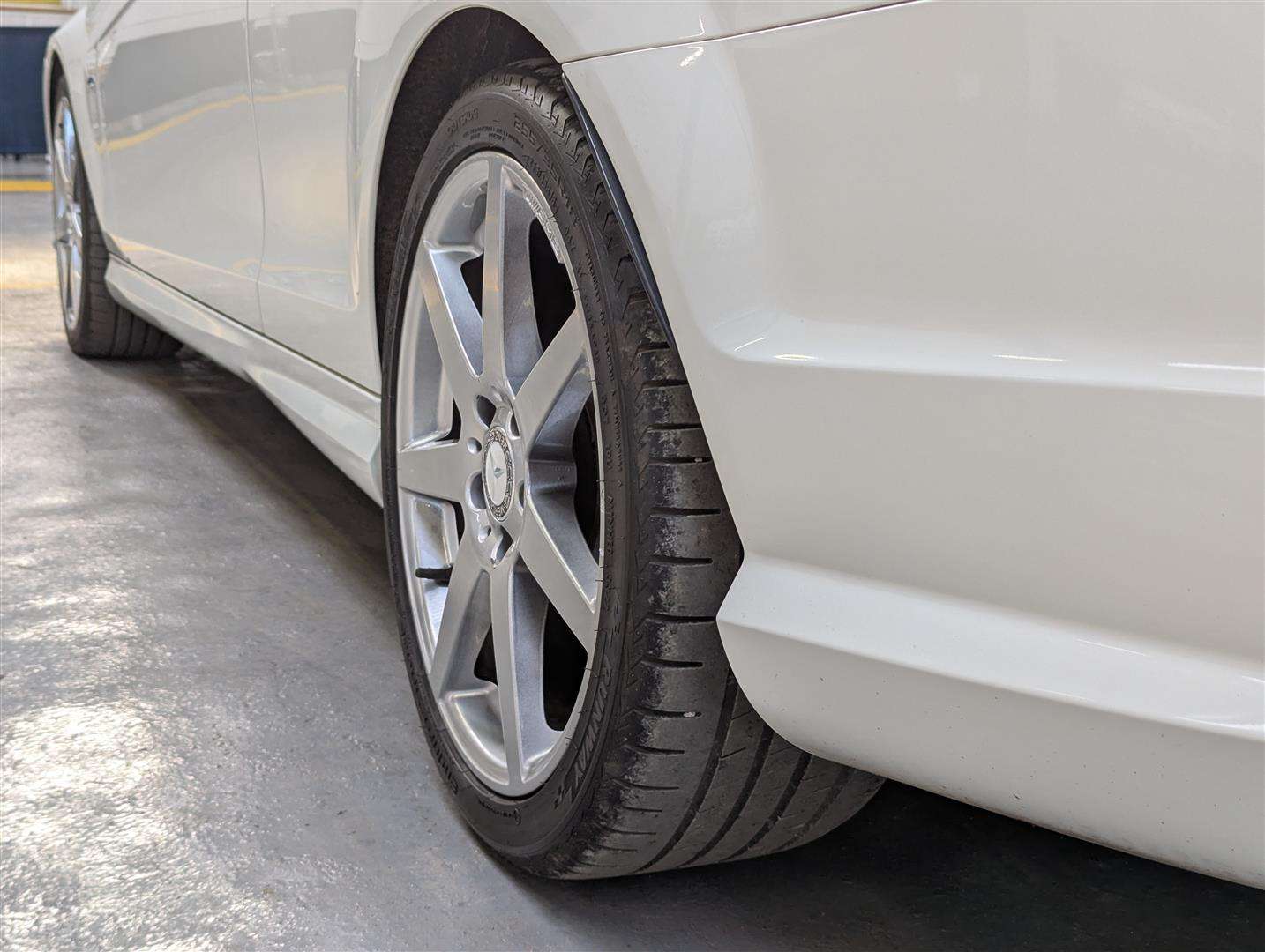 <p>2011 MERCEDES-BENZ C220 AMG SPORT CDI BLUEEF</p>