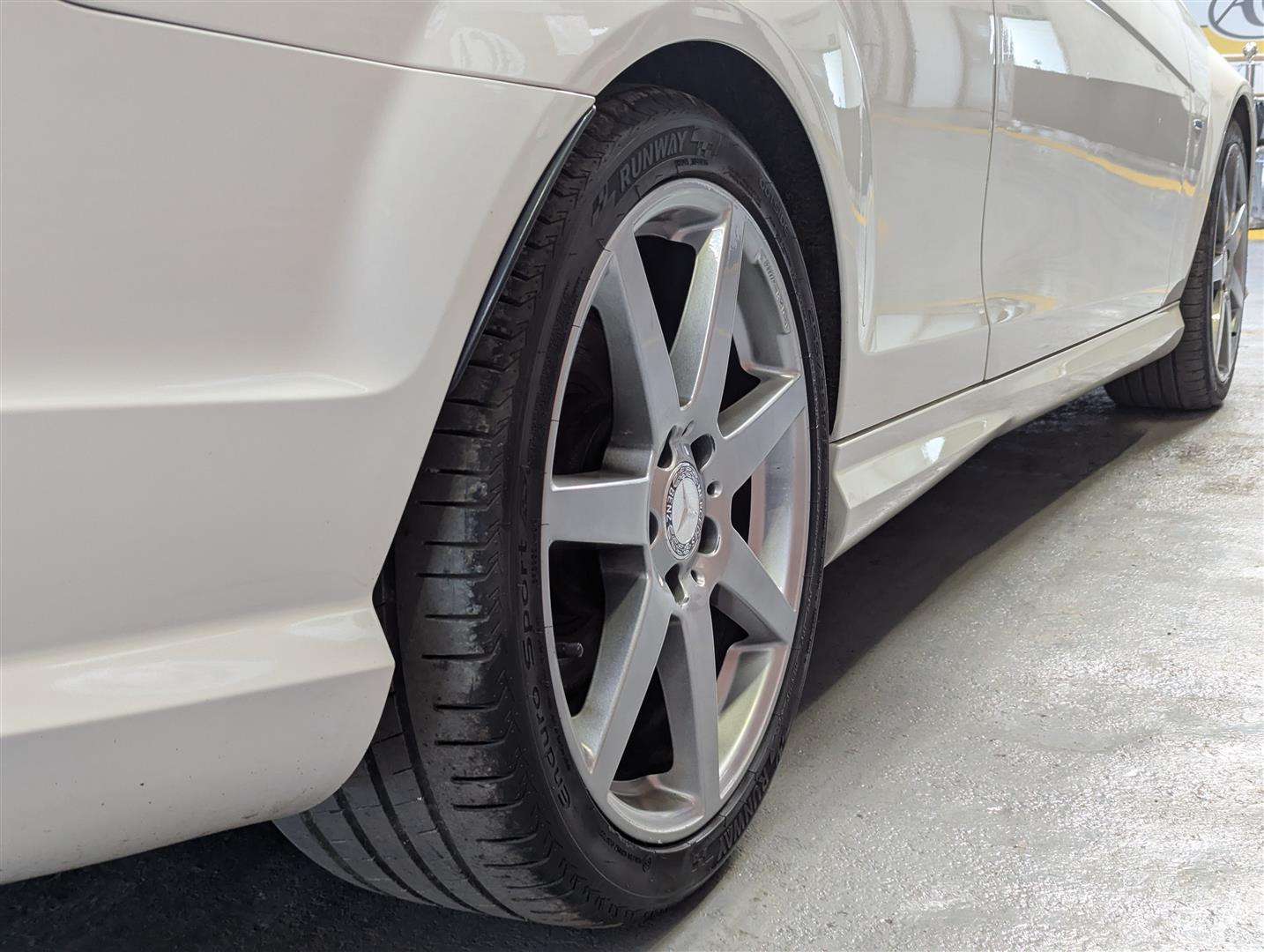 <p>2011 MERCEDES-BENZ C220 AMG SPORT CDI BLUEEF</p>