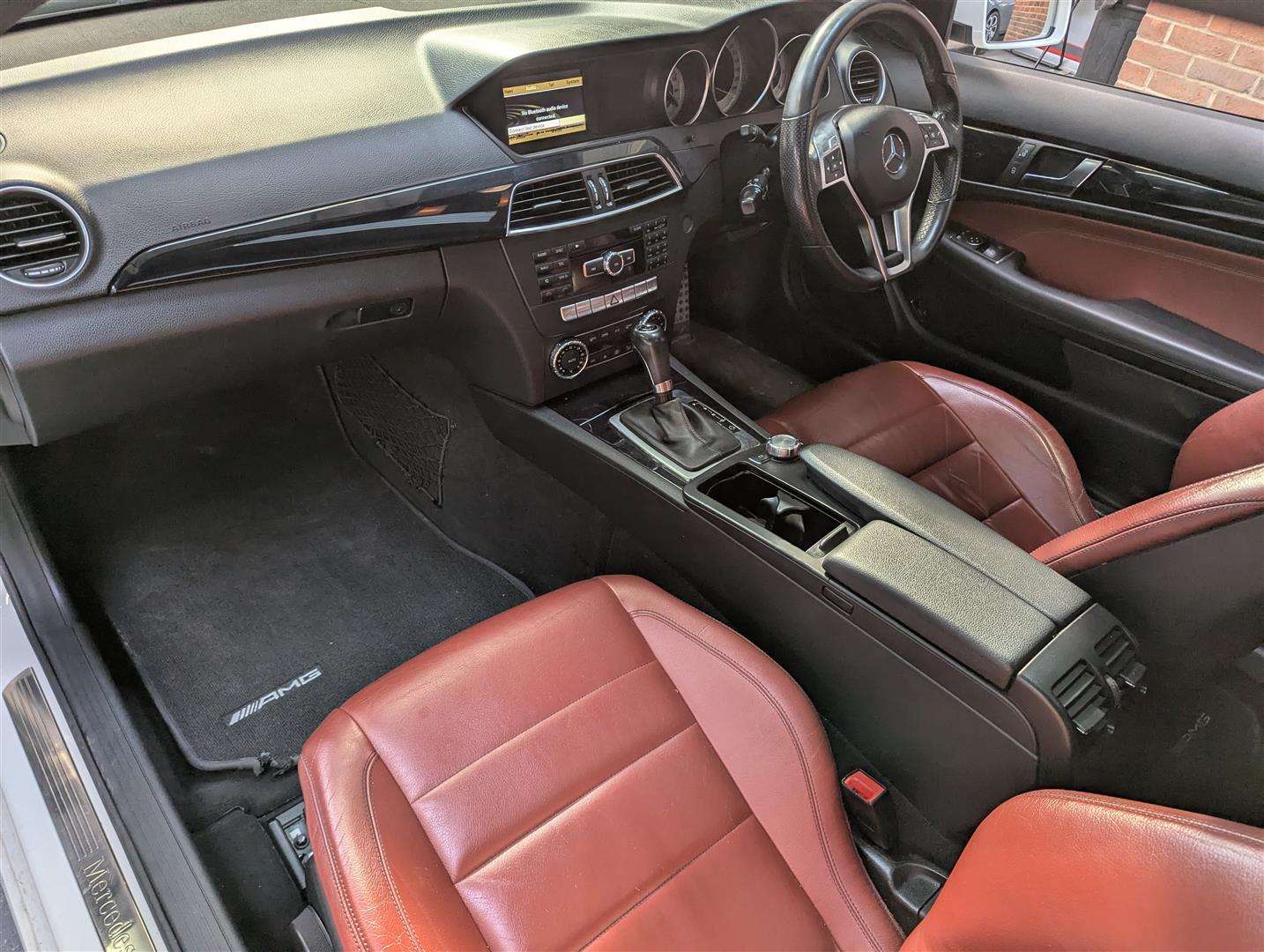 <p>2011 MERCEDES-BENZ C220 AMG SPORT CDI BLUEEF</p>