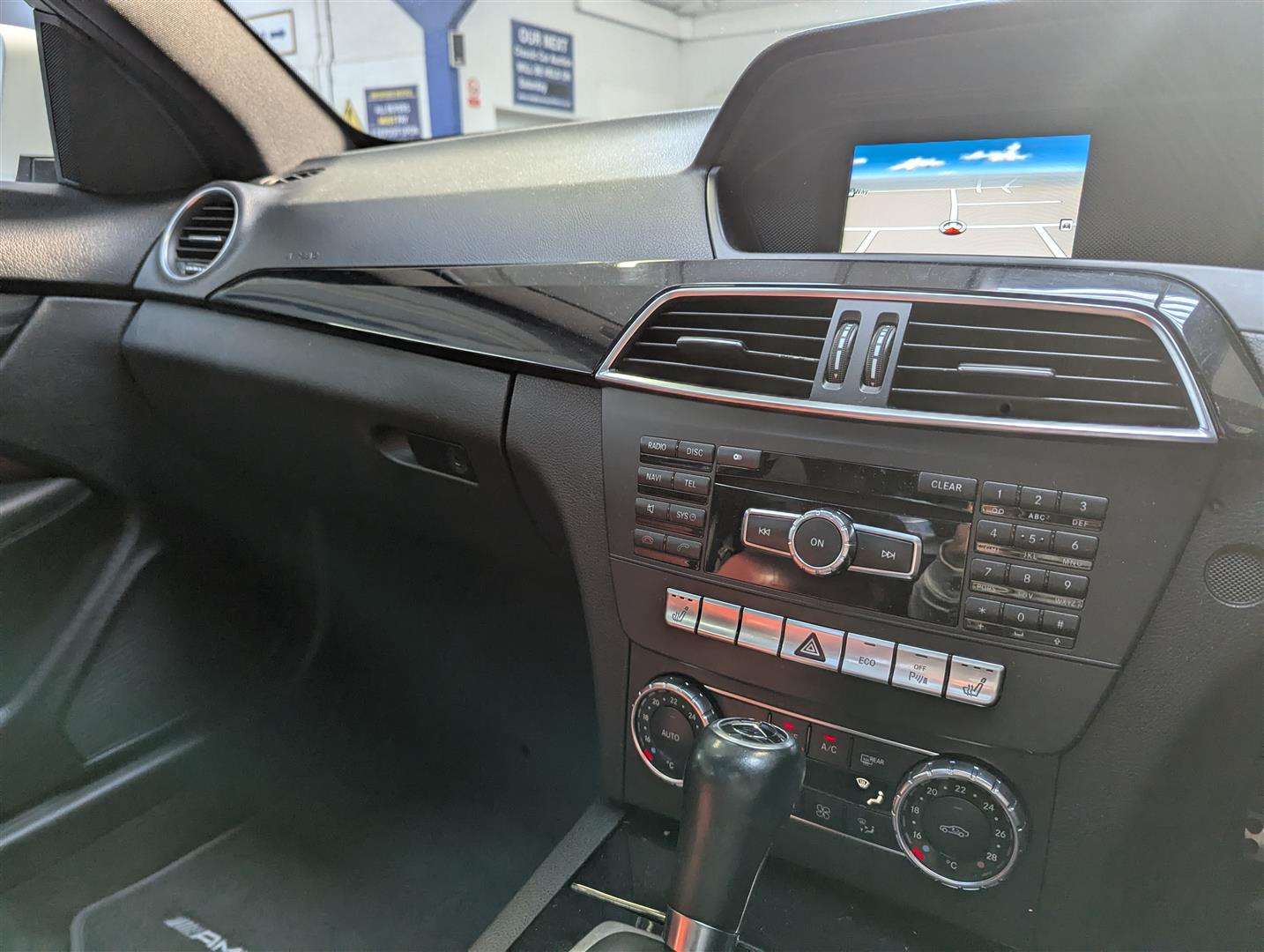 <p>2011 MERCEDES-BENZ C220 AMG SPORT CDI BLUEEF</p>