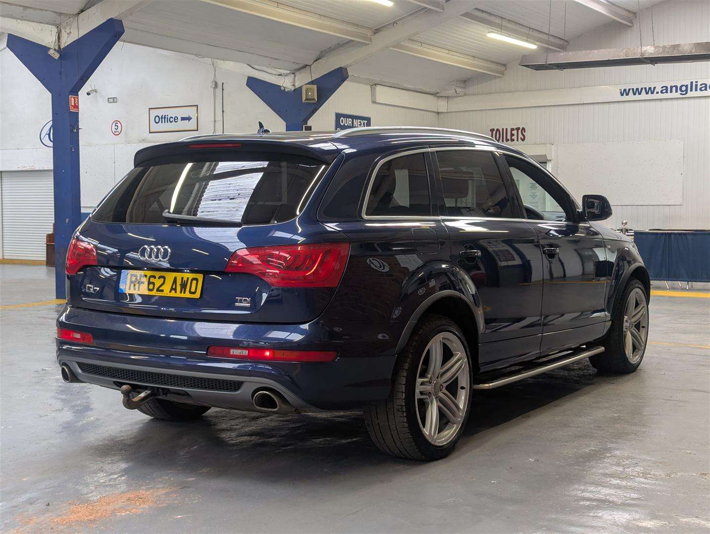 <p>2013 AUDI Q7 S LINE + TDI QUATTRO AUTO</p>