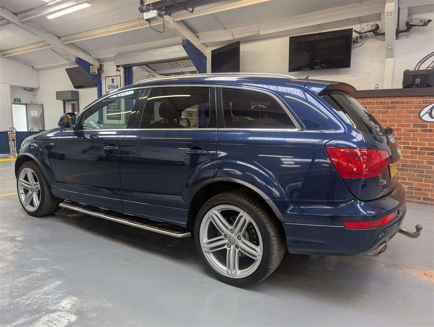 <p>2013 AUDI Q7 S LINE + TDI QUATTRO AUTO</p>