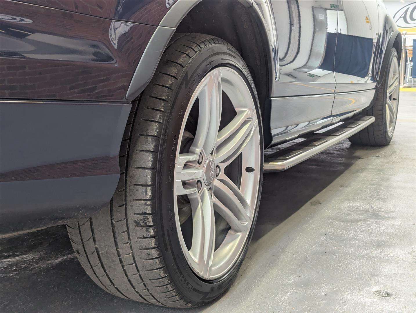 <p>2013 AUDI Q7 S LINE + TDI QUATTRO AUTO</p>