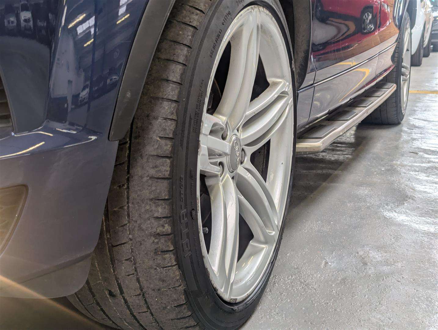 <p>2013 AUDI Q7 S LINE + TDI QUATTRO AUTO</p>