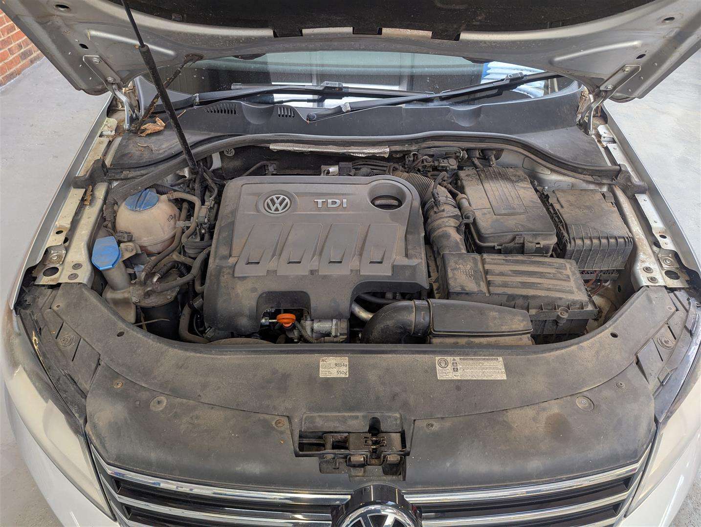<p>2012 VOLKSWAGEN PASSAT SE BLUEMOTION TECH</p>