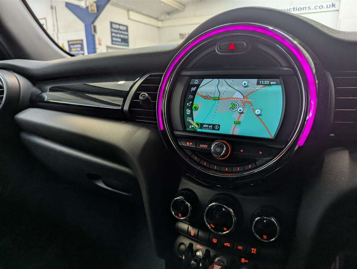 <p>2018 MINI COOPER</p>
