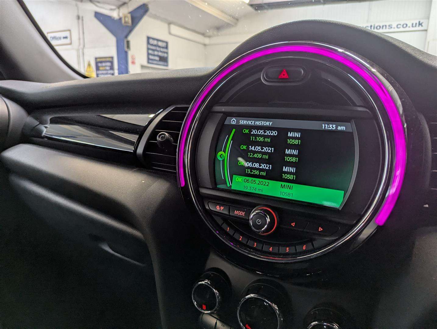 <p>2018 MINI COOPER</p>