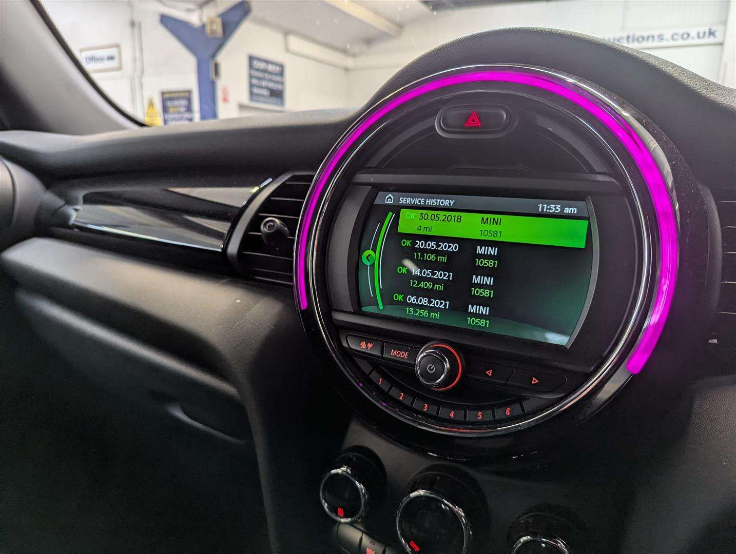 <p>2018 MINI COOPER</p>