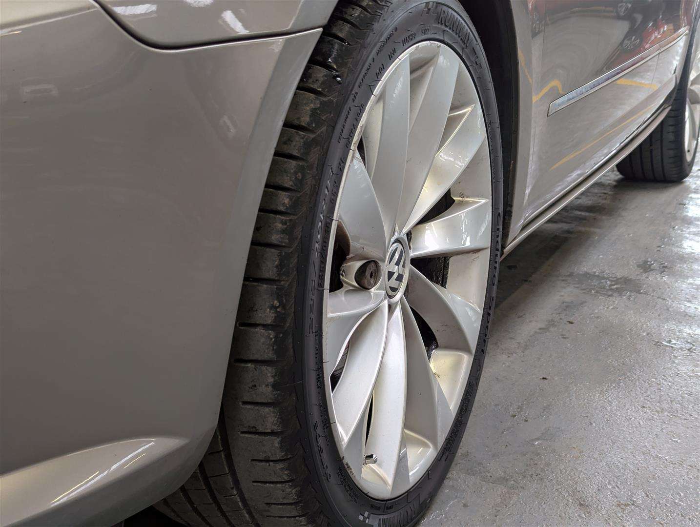 <p>2011 VOLKSWAGEN PASSAT GT CC TDI170 BL TE</p>