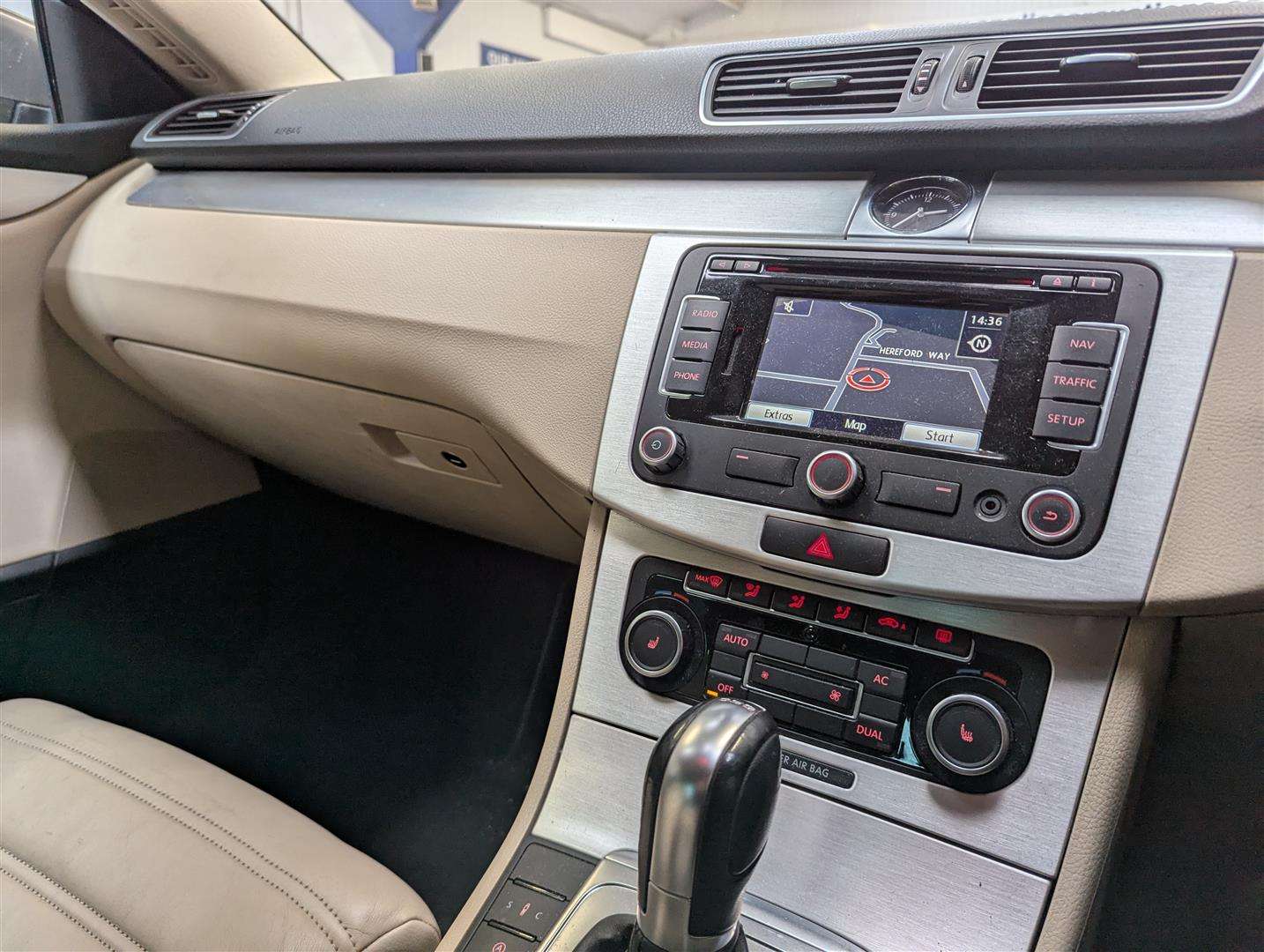 <p>2011 VOLKSWAGEN PASSAT GT CC TDI170 BL TE</p>
