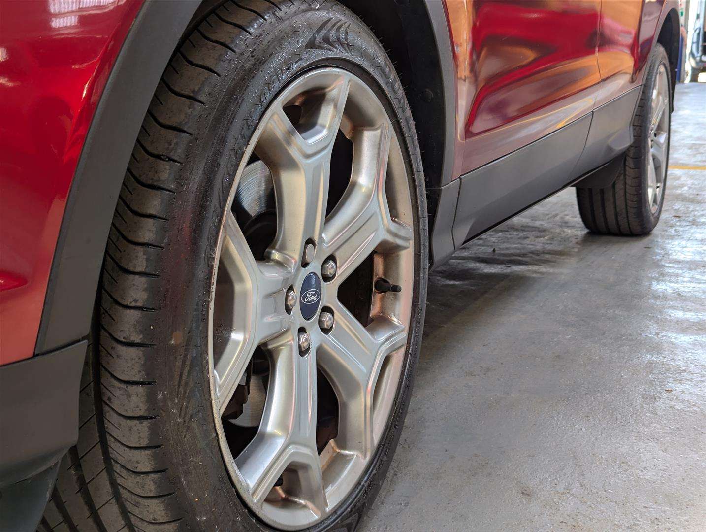 <p>2017 FORD KUGA TITANIUM TDCI</p>