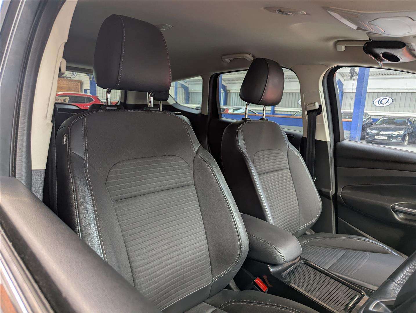 <p>2017 FORD KUGA TITANIUM TDCI</p>