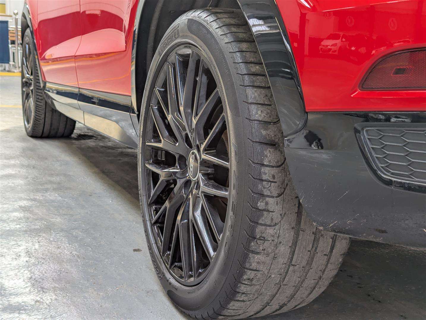 <p>2017 AUDI Q3 S LINE BLACK ED TDI QU</p>