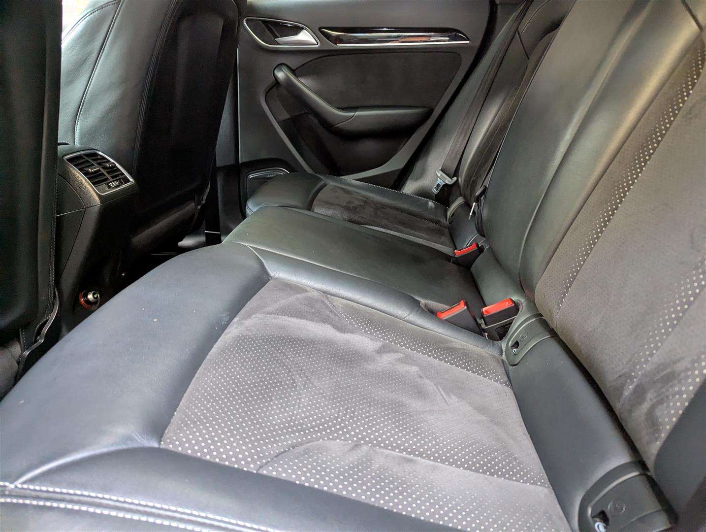 <p>2017 AUDI Q3 S LINE BLACK ED TDI QU</p>