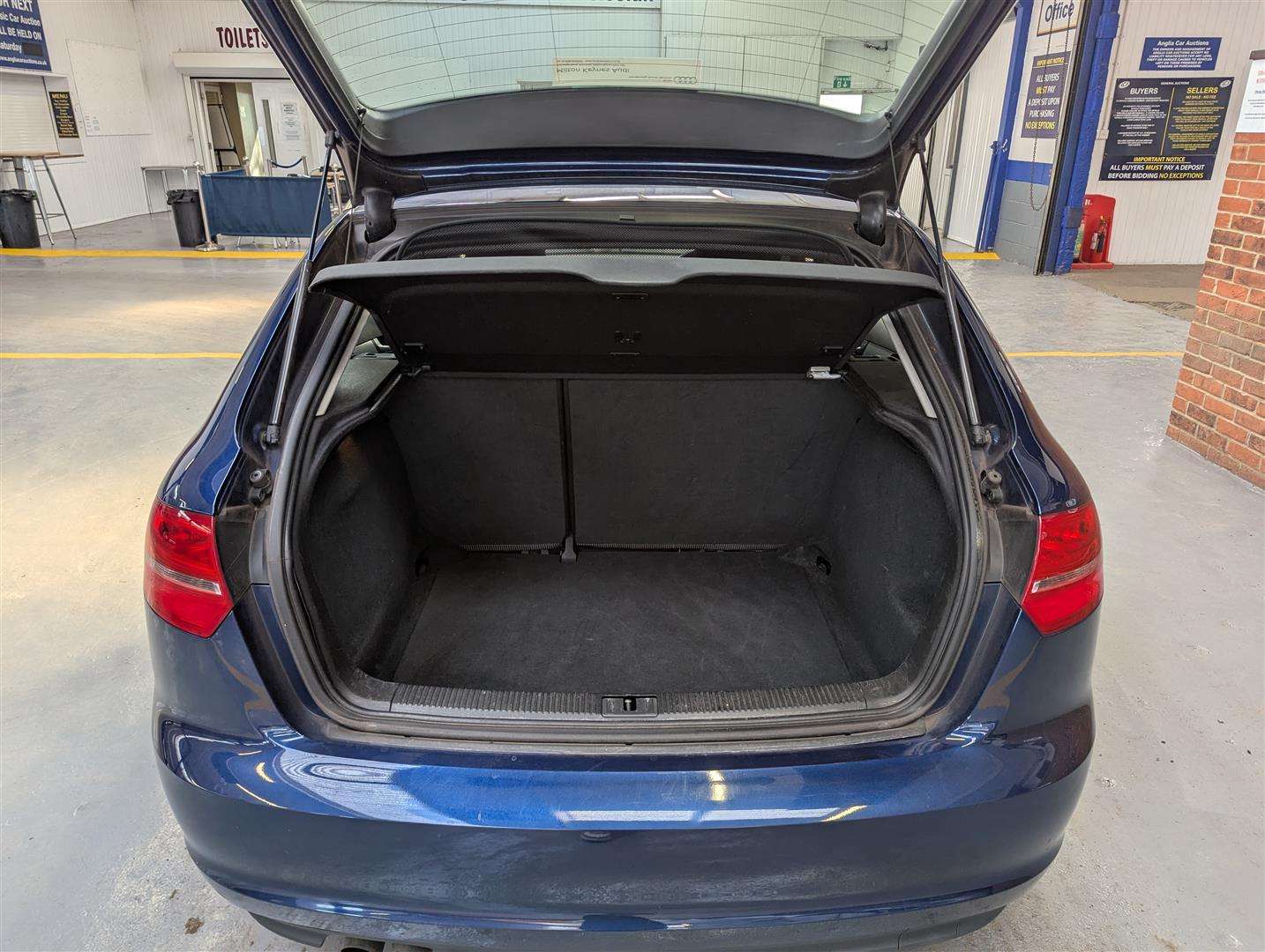 <p>2012 AUDI A3 SPORT TDI</p>